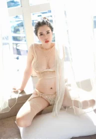 nhung-ham-muon-tham-kin